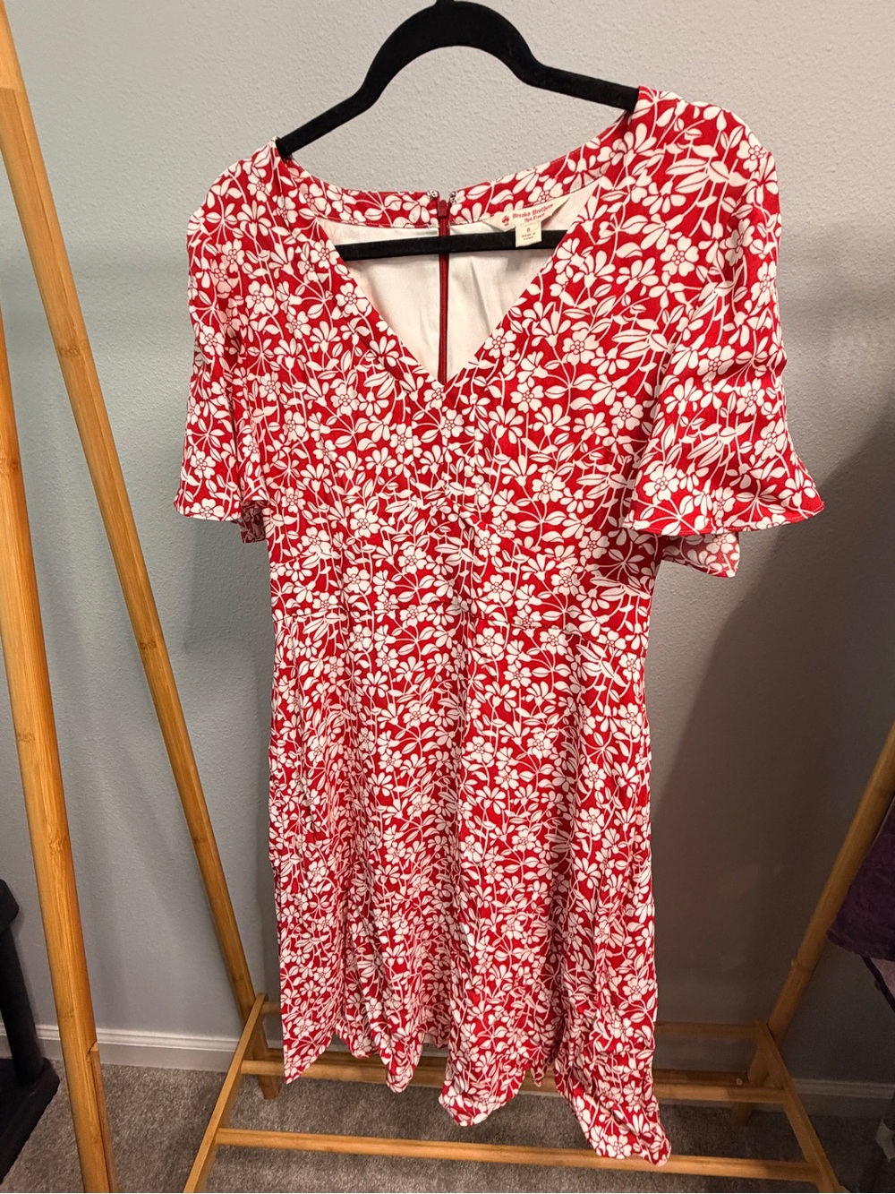 Brooks Brothers Red and White Floral V-Neck Dress